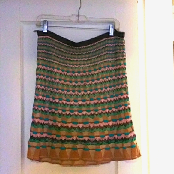 Missoni Dresses & Skirts - VINTAGE MISSONI Printed Knee-Length Skirt Lined Size-6, Color Blue & Neurtals.